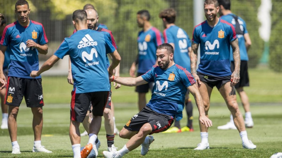 Carvajal trabajando con el grupo.