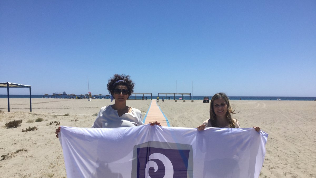 La bandera de la ‘Q de Calidad’ ondea en Las Marinas.