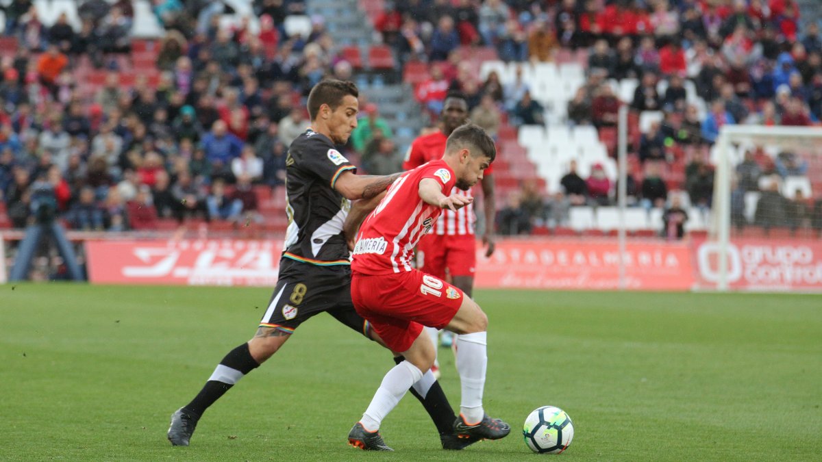 José Ángel Pozo puede marcharse del Almería.