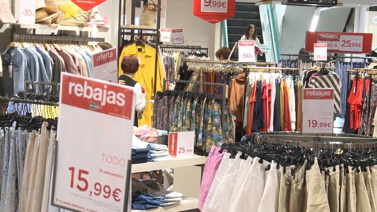 Se crearán más de mil empleos en periodo de rebajas.