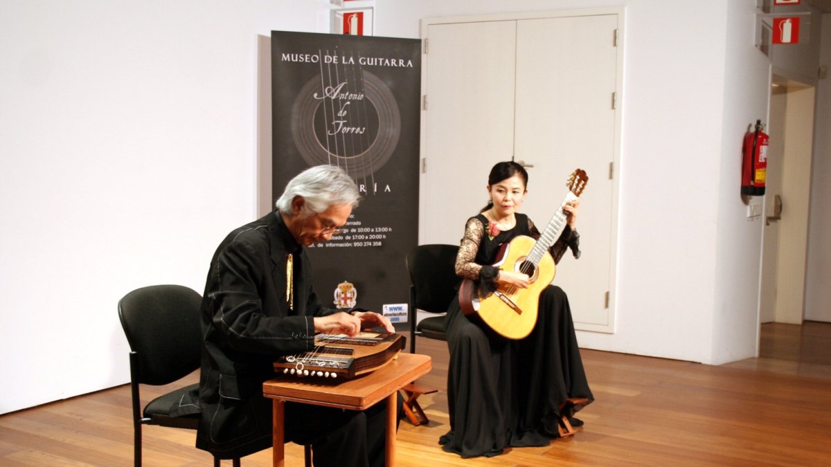 Yoshikawa en un concierto en el Museo de la Guitarra.
