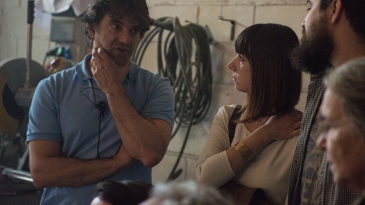 El director Josemari Martínez y Ana Piedra, guionista, durante el rodaje.