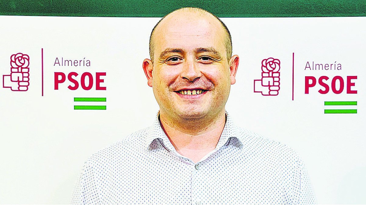 Antonio Mtnez. Rodríguez, Delegado Territorial de  la Consejería de Fomento y Vivienda.