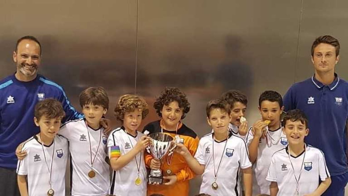 La Escuela TAE en la categoría benjamín.