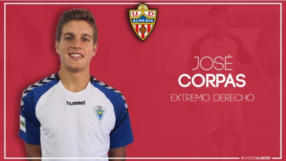Corpas es nuevo futbolista del Almería.
