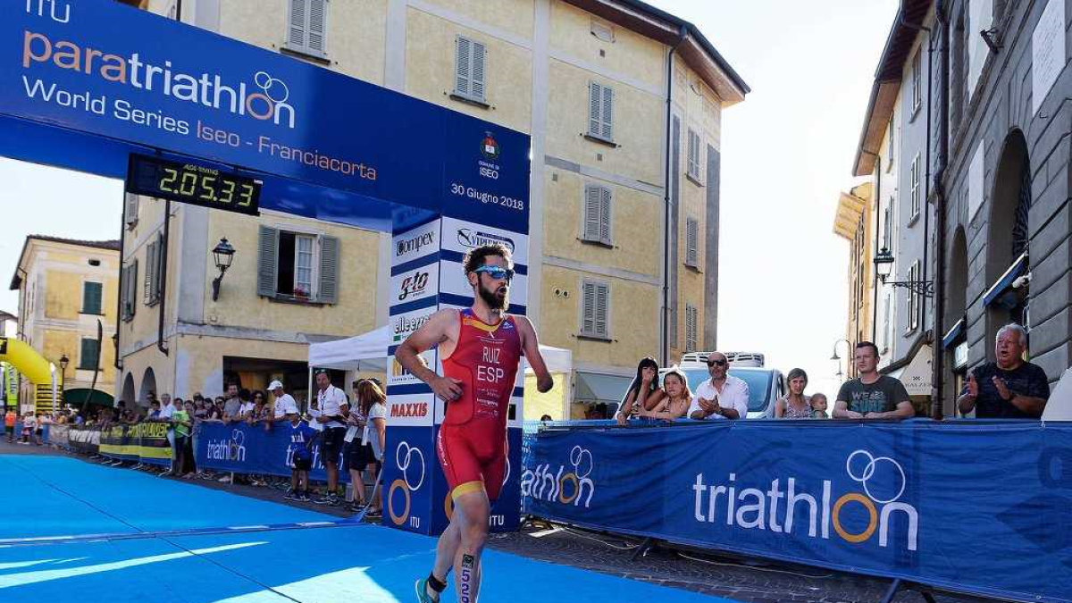 Jairo Ruiz llegando a la línea de meta.