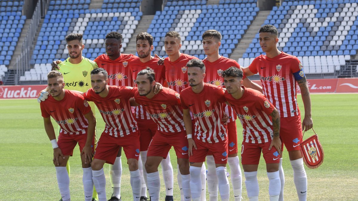 El último once de la temporada del Almería B.