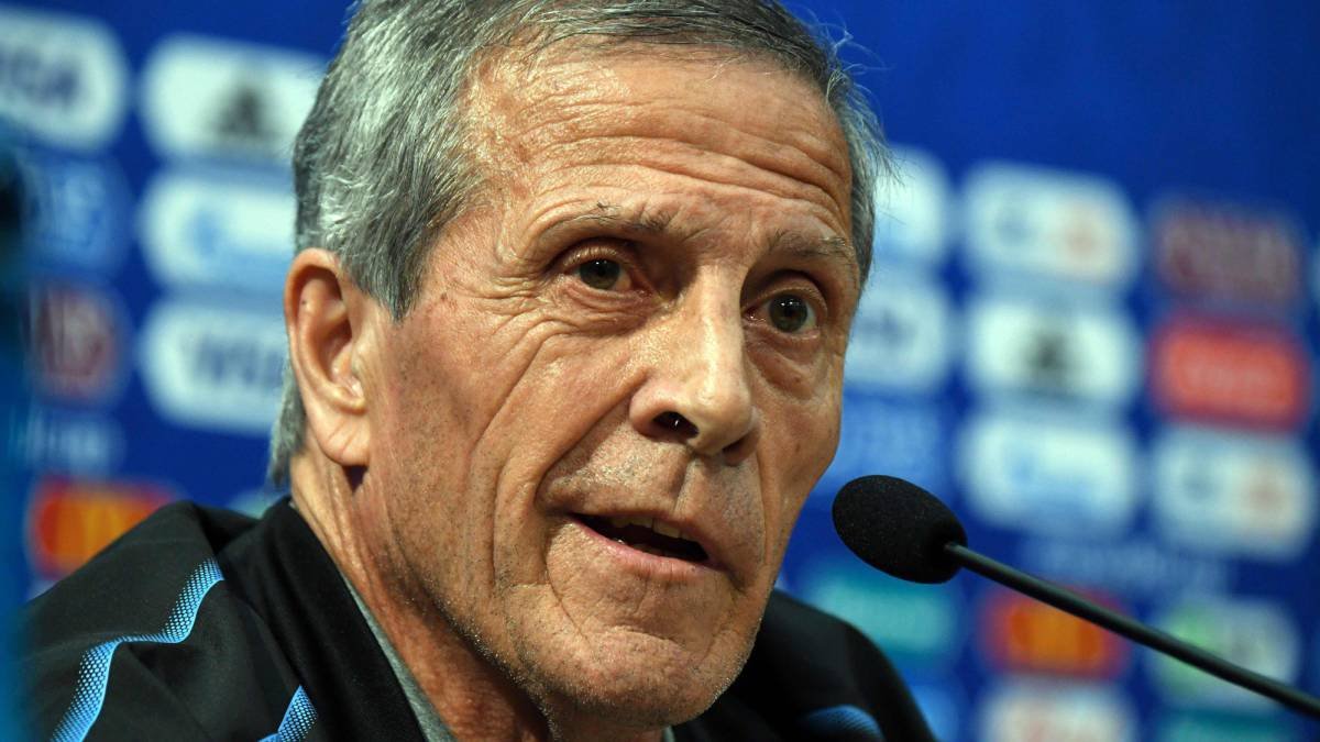 No se fía de nadie el entrenador de Uruguay.