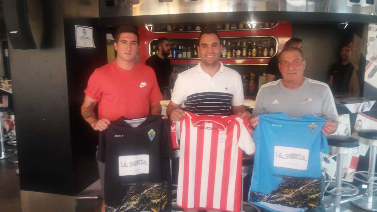 Las equipaciones del nuevo equipo almeriense.