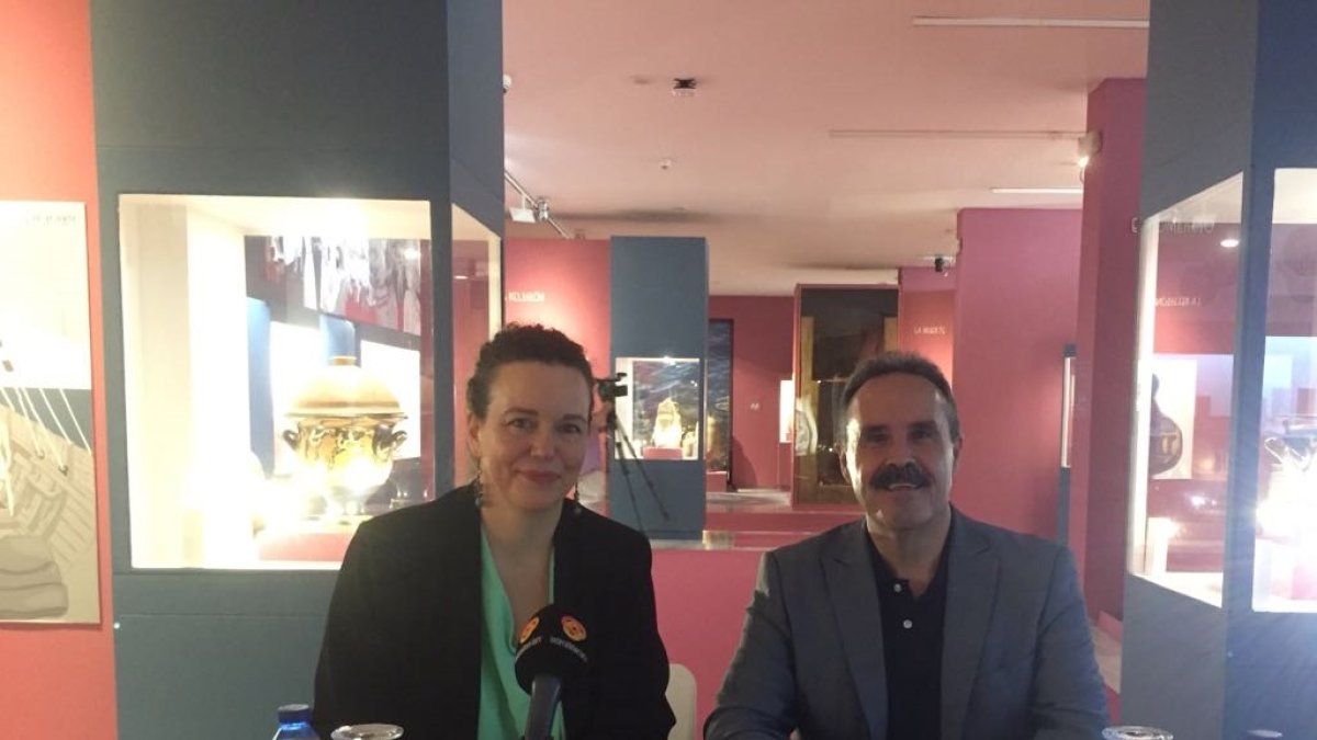 Beba Pérez y Alfredo Valdivia han presentado las actividades esta mañana.