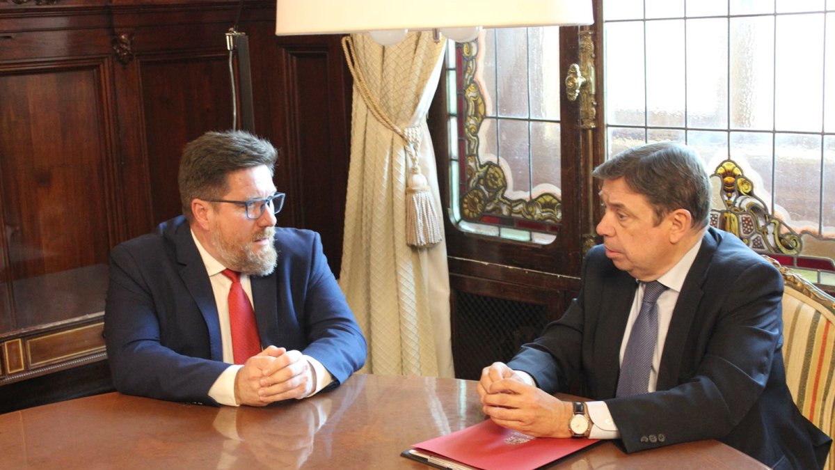 Encuentro de los titulares de Agricultura de Andalucía y España