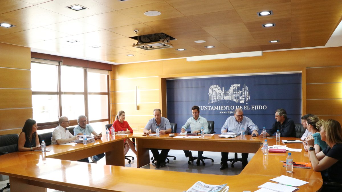 Junta de Gobierno Local en El Ejido.
