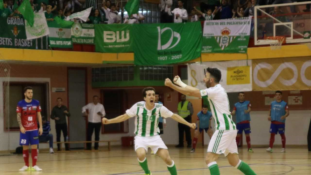 El nuevo jugador celeste celebrando un gol.