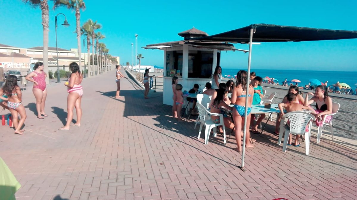 Niños divirtiéndose en una de las dos ludotecas que ha habilitado el Ayuntamiento.