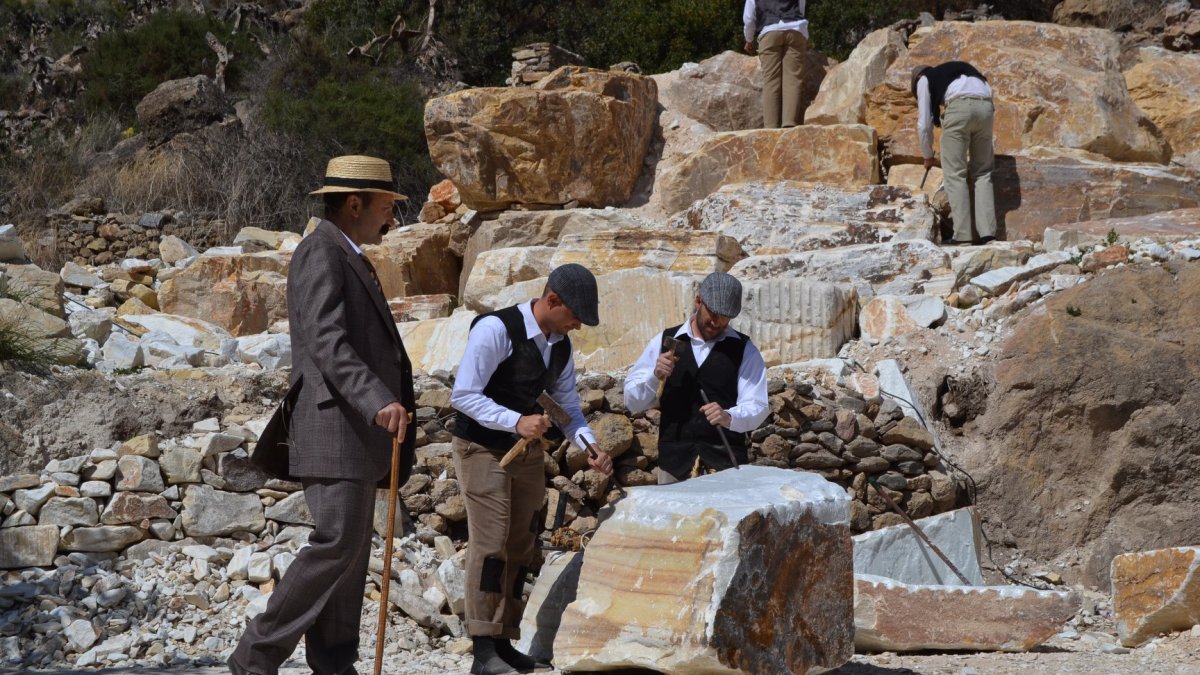 Unas 40 personas viajan a Cafranc para recrear a \'Canteros y caciques\'.