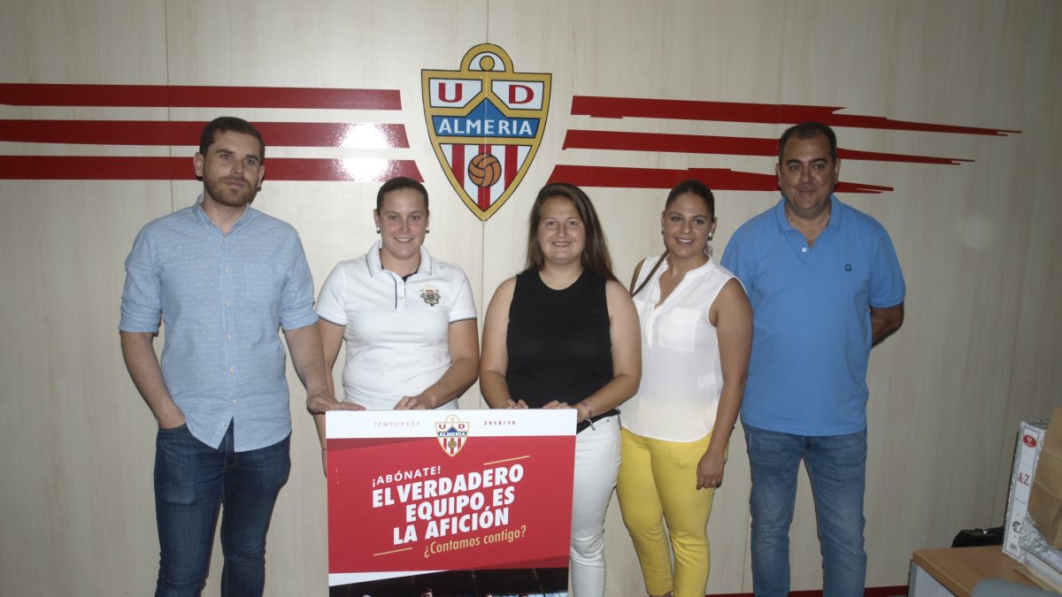 El equipo titular para renovar el abono del Almería.