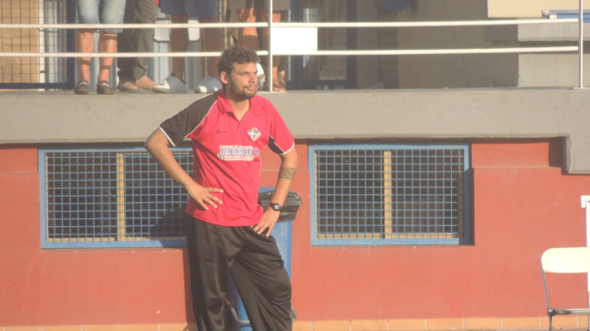 Jorge Garcés, entrenador del Poli Almería.