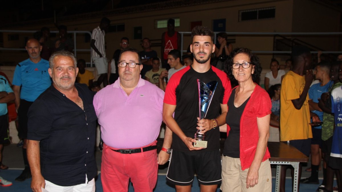 Rubí con el deporte.