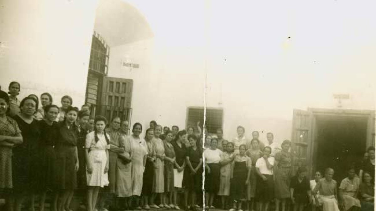 Un grupo de mujeres en la cárcel almeriense.