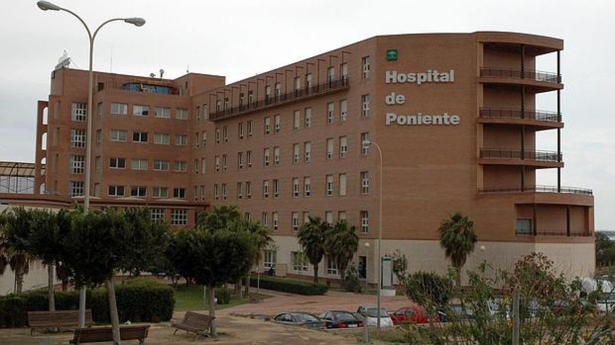Los heridos fueron trasladados al Hospital de Poniente.