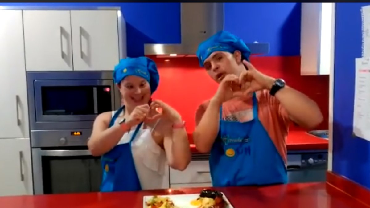 Los ganadores, Miguel Ángel Bueno y María Calatrava, con su receta alpujarreña