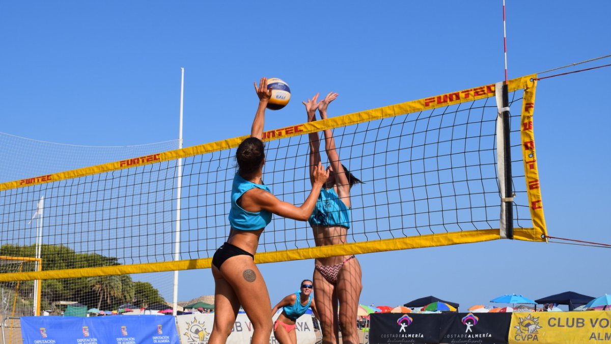 Voley-playa femenino.