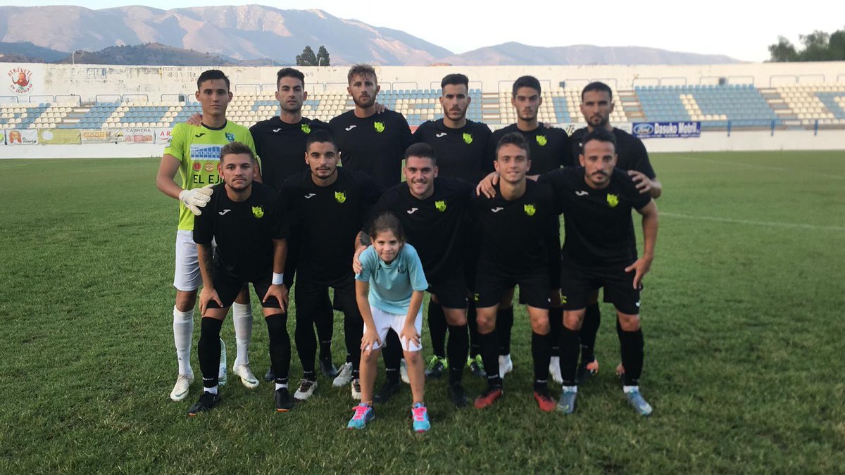 El once que ganó el trofeo de Motril.
