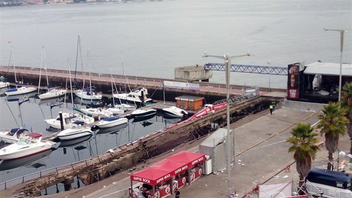 Zona afectada por el derrumbe durante el Festival O Marisquiño