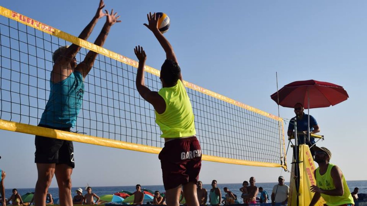 Voley playa del bueno.