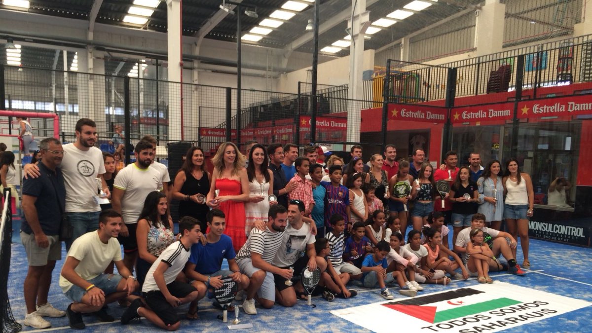 Los participantes en un gran evento.