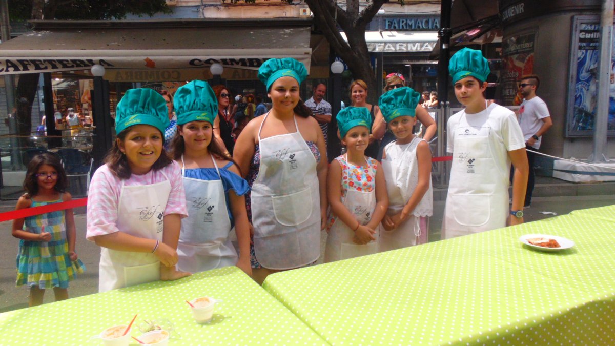 Los seis finalistas del concurso de Mini Chefs, Emily, Kike, Adriana, Luna, Miriam y María.