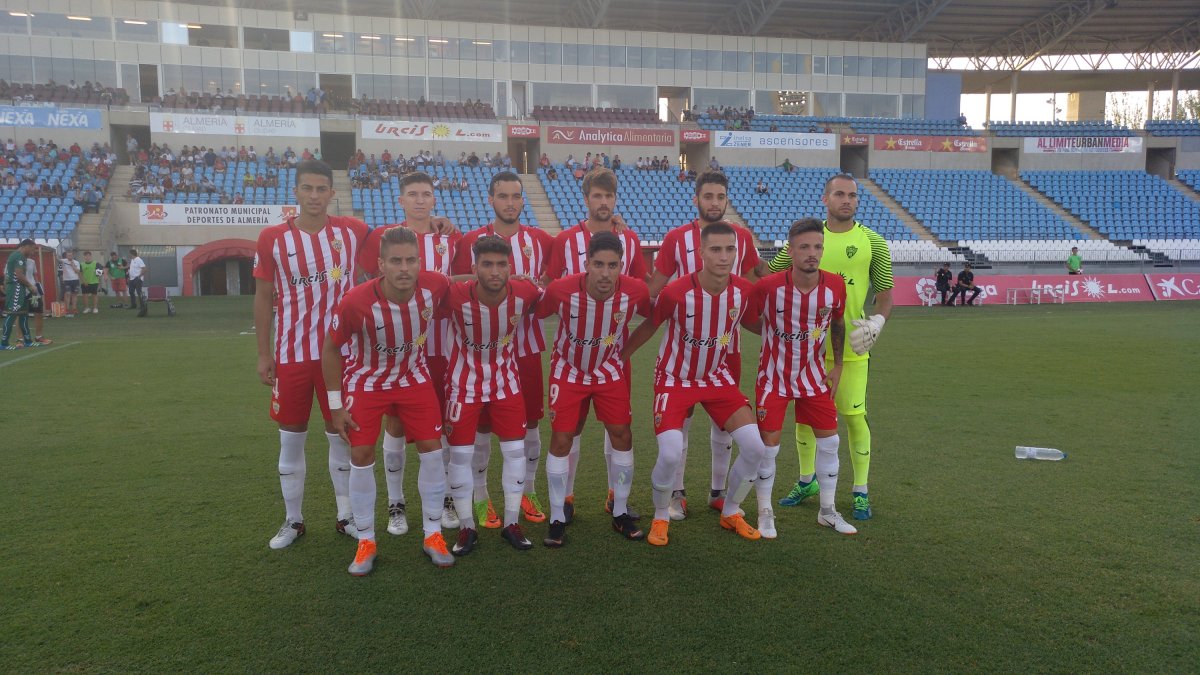 El primer once del filial.