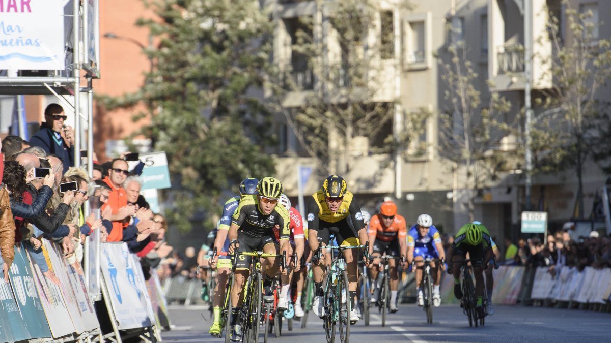 La línea de meta de Roquetas.