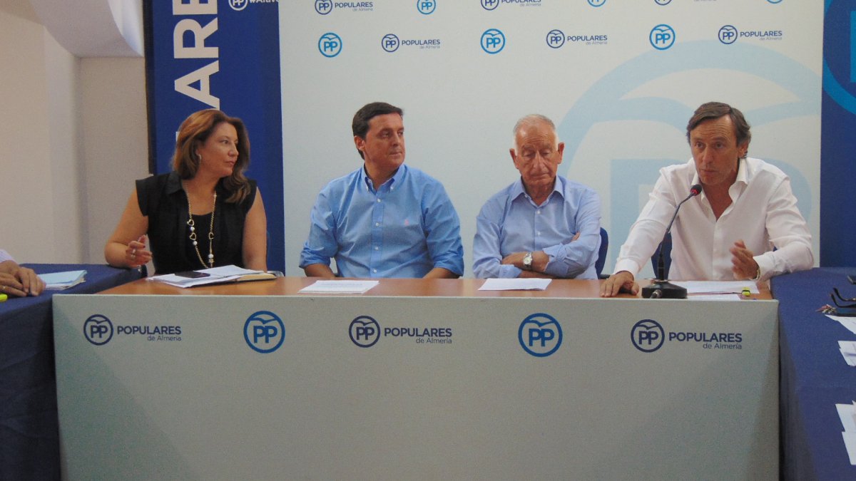 Momento de la intervención de Rafa Hernando, durante la reunión del PP provincial.
