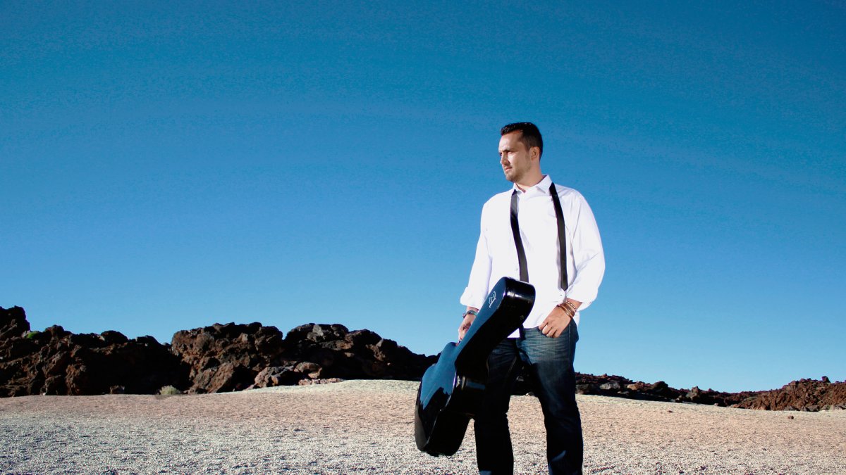 Sergio Núñez es un cantante de boleros muy reconocidos en países como Cuba o México