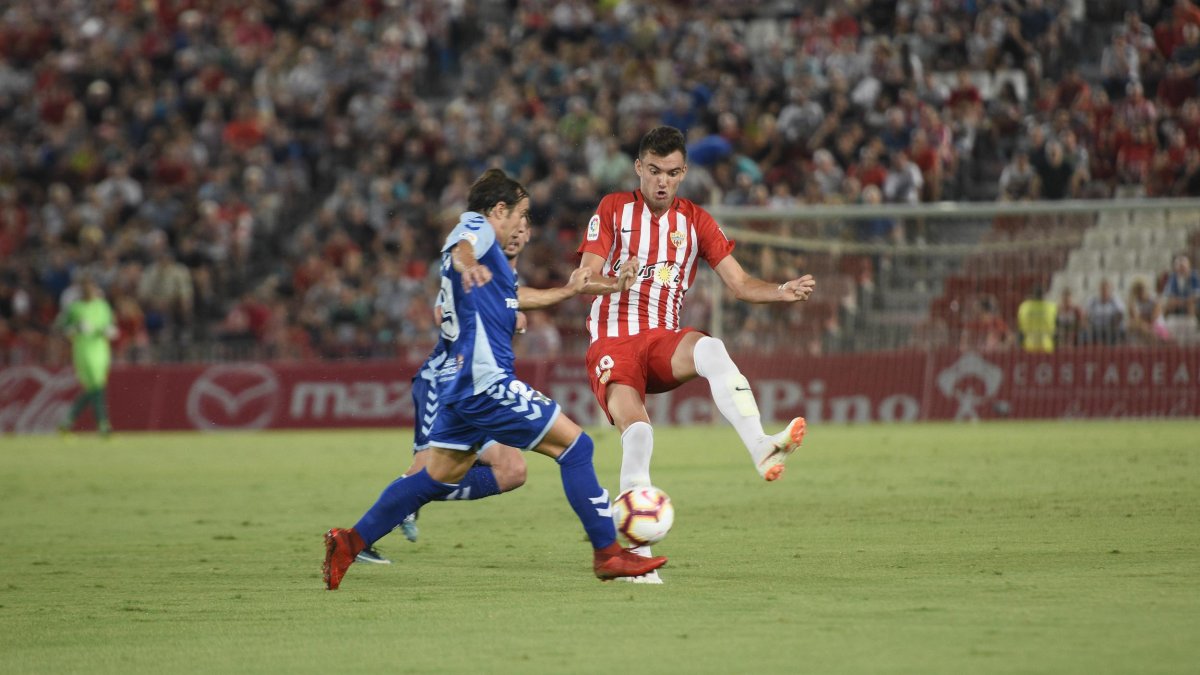 Andoni en su debut con la camiseta rojiblanca.