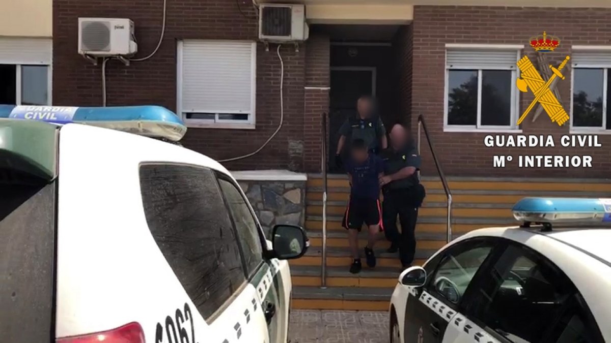 El detenido en dependencias de la Guardia Civil.