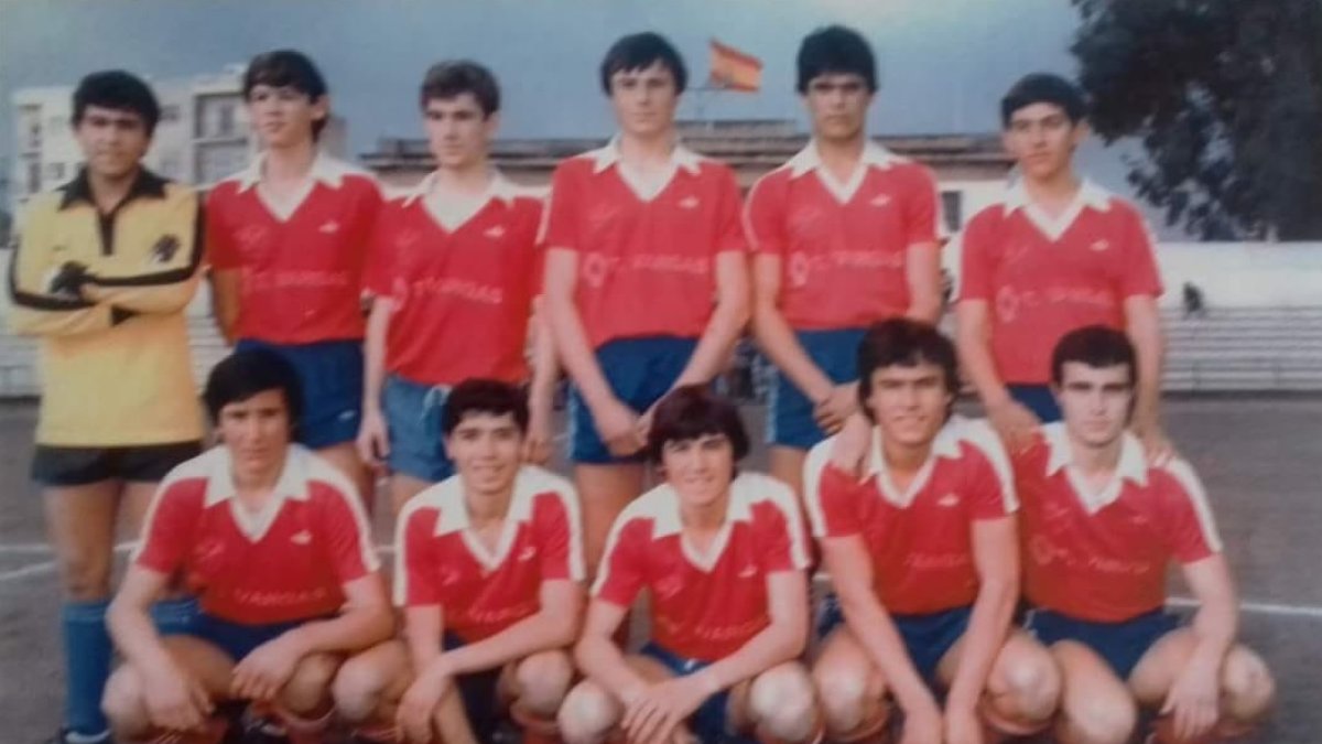 El Adra en el Estadio de La Falange.