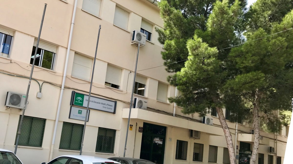 El CEIP Ferrer Guardia de La Cañada es el centro educativo al que se reincorporó ayer Resurreción Galera.