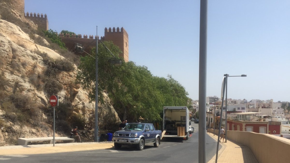 El equipo iniciaba ayer los preparativos para el rodaje.