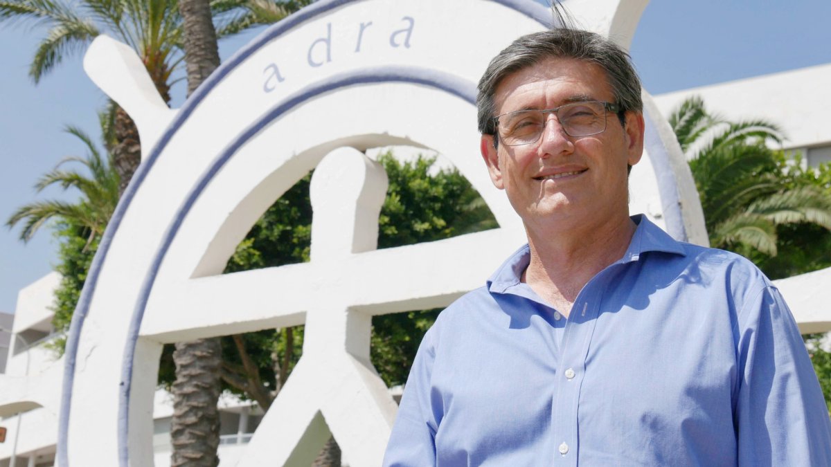 Manuel Cortés, alcalde de Adra.