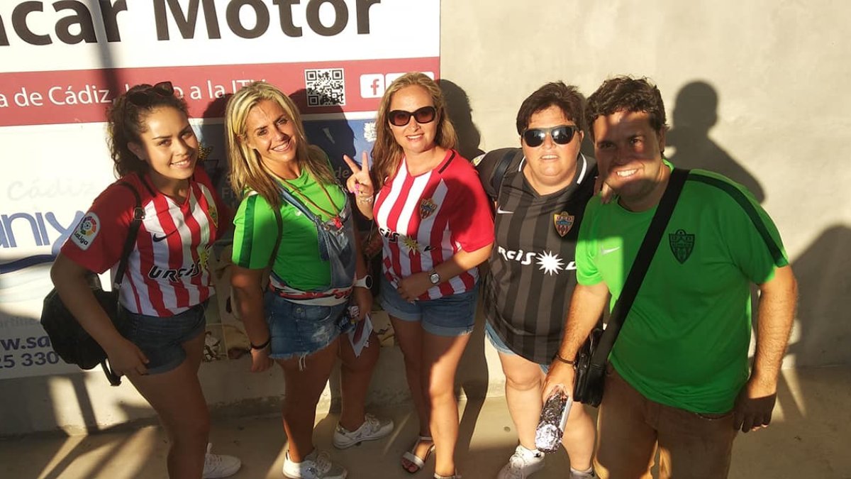 Aficionadas del Almería en el partido frente al Cádiz.
