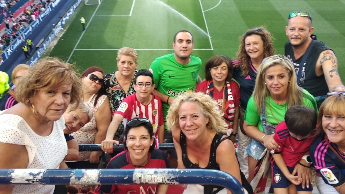El fútbol une aficiones.