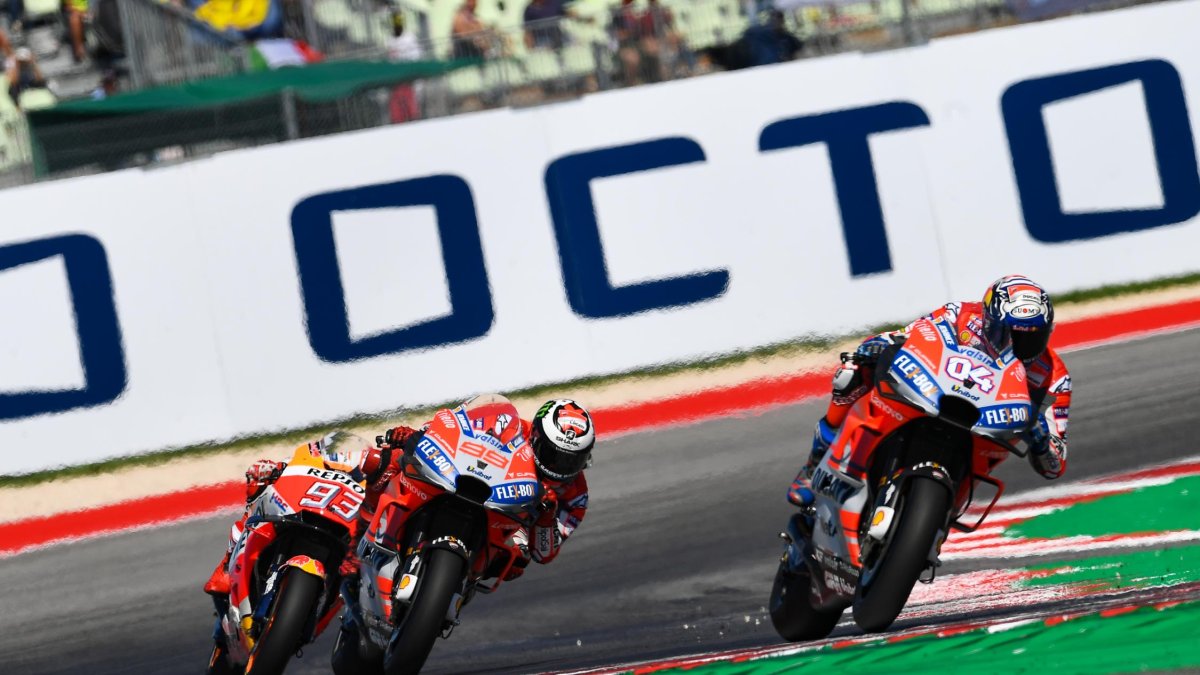 Dovizioso liderando el último tramo de la carrera