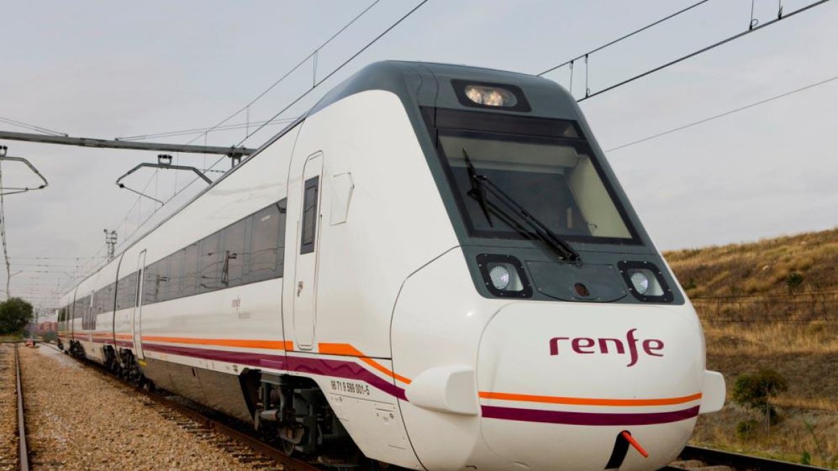 Renfe ha anunciado la demora a través de sus redes sociales.