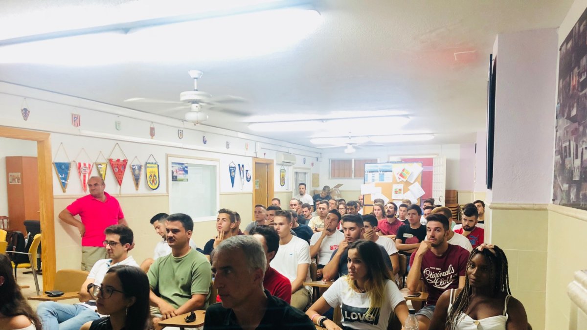 Borbalán en primera fila.