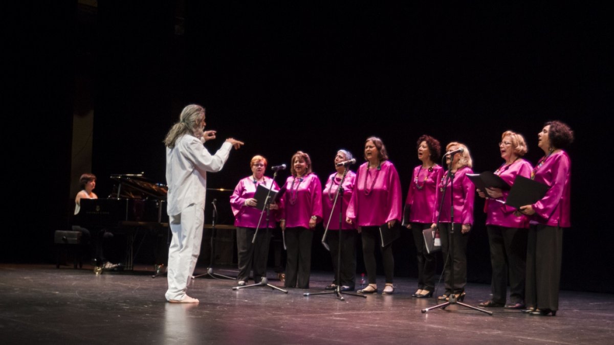 El coro es una de las actividades ofertadas en el centro de Cortijo Grande.