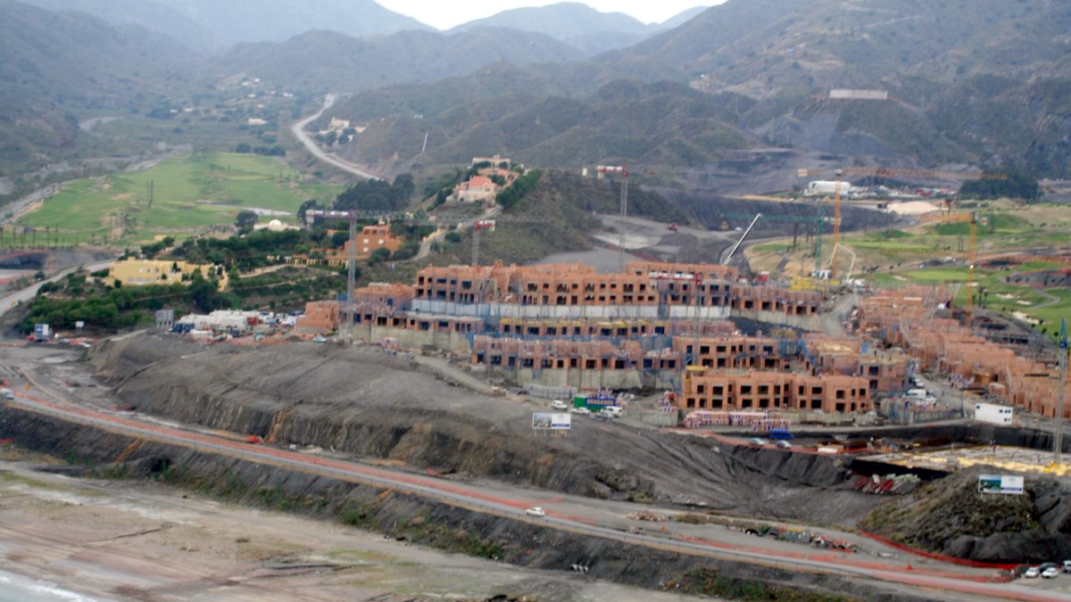 El proyecto de Macenas fue iniciado en una histórica finca en 2006 y acumula una deuda de siete millones.