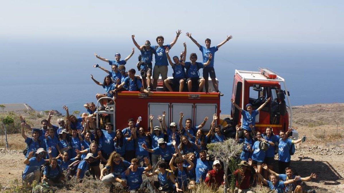 Un total de 46 universitarios participó en el programa Ruta Siete que recorrió el archipiélago canario este verano.