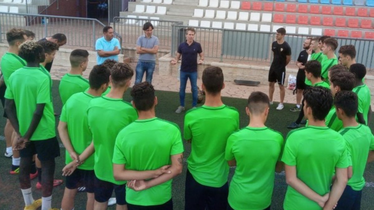 Corona con la cantera.